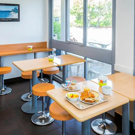 Ibis Budget Capitou 호텔 Fréjus