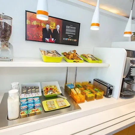 Ibis Budget Capitou A8 2* Fréjus