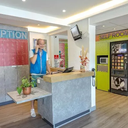 Ibis Budget Capitou A8 2* Fréjus