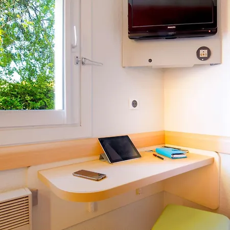 Hotel Ibis Budget Capitou A8 2*
