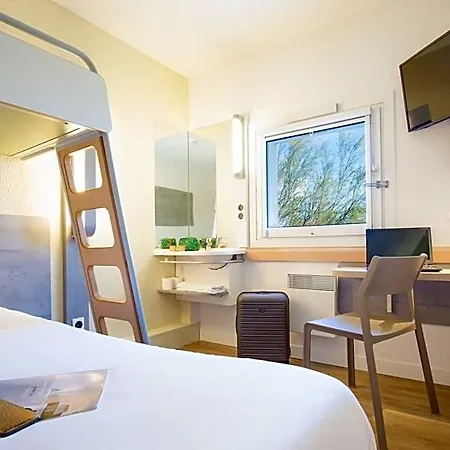 호텔 Ibis Budget Capitou 2*