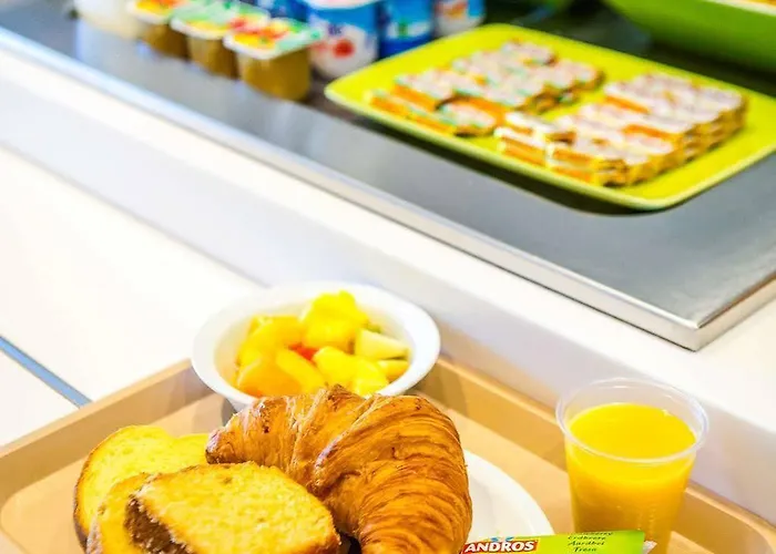 Отель Ibis Budget Capitou Фрежюс