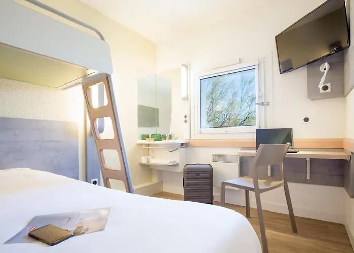 Ibis Budget Capitou Отель