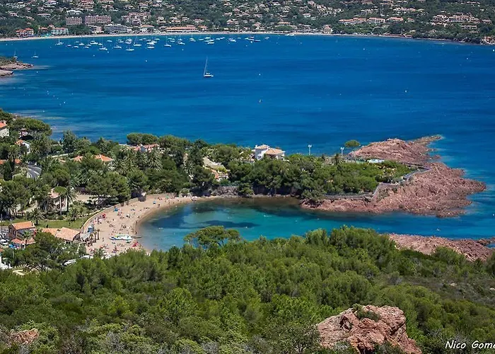 Ibis Budget Capitou Отель Фрежюс