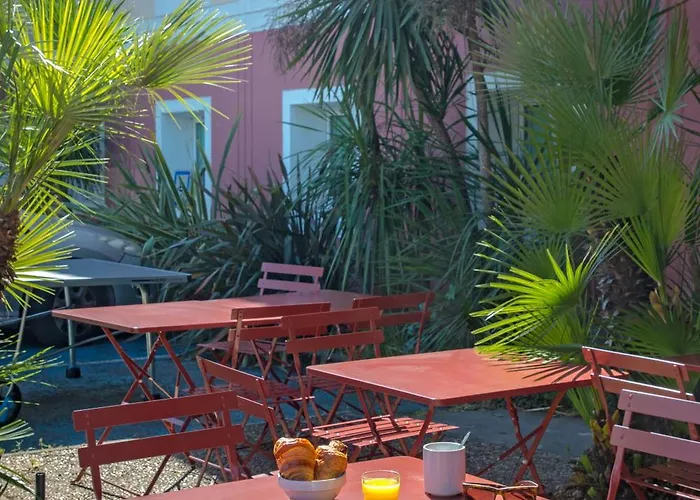 Ibis Budget Capitou Отель