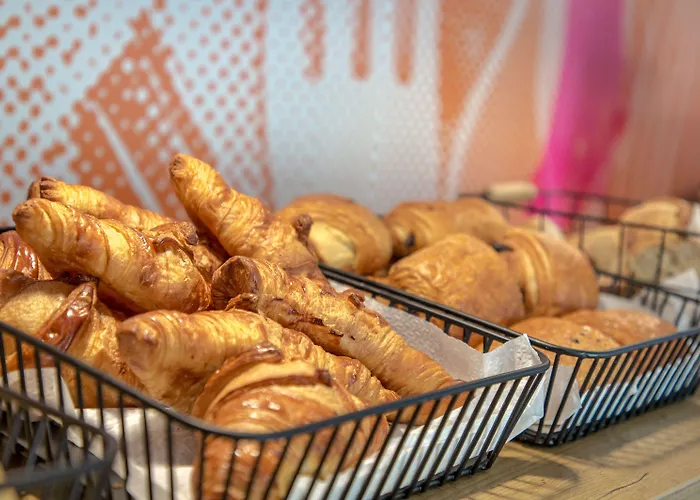 Отель Ibis Budget Capitou 2*