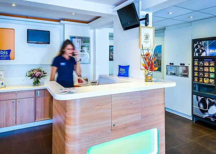 Ibis Budget Capitou Отель